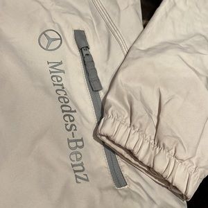 Mercedes Benz Windbreaker | Women’s medium | off-white